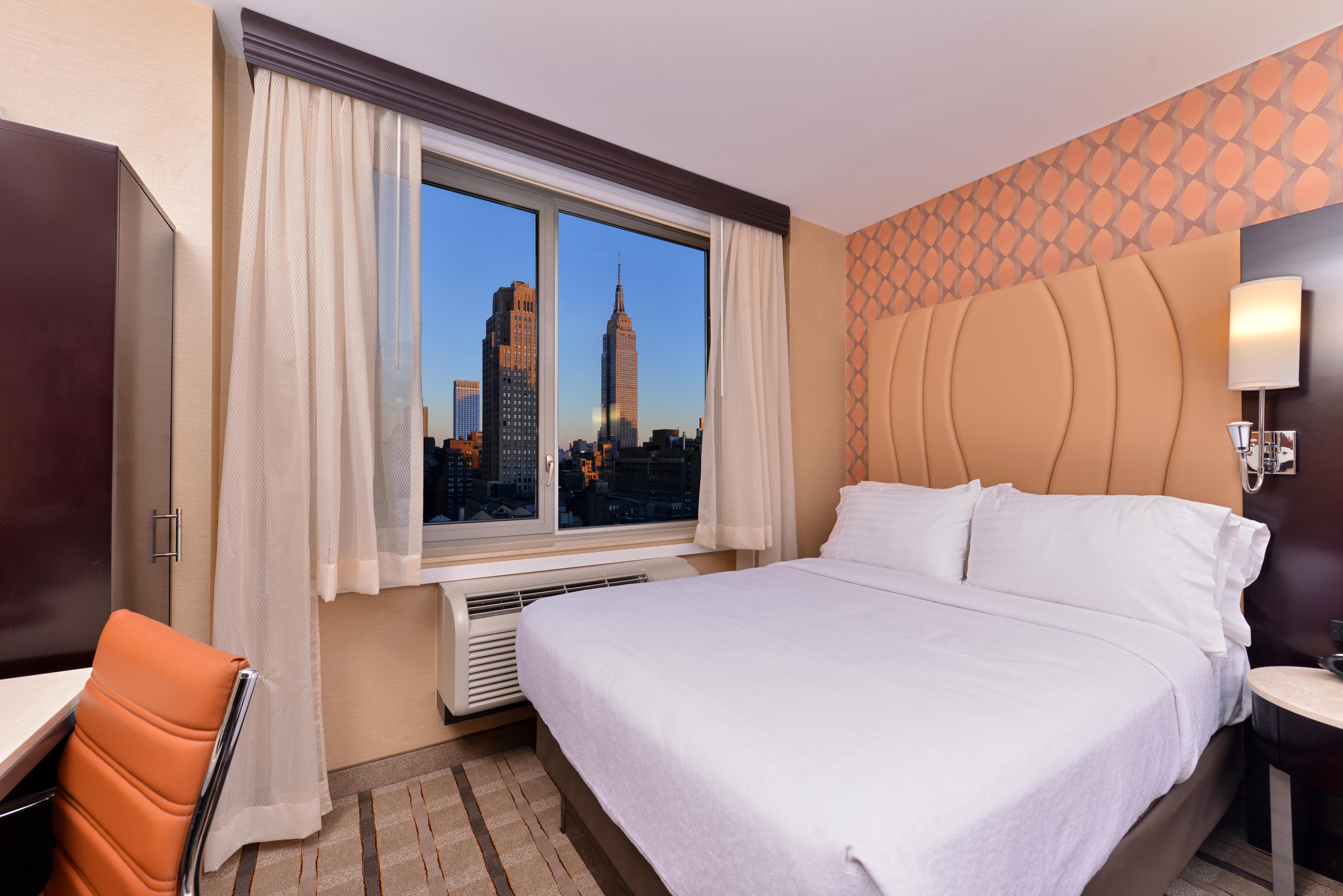 HOLIDAY INN NEW YORK CITY - TIMES SQUARE, AN IHG HOTEL НЬЮ-ЙОРК, NY 3*  (США) - от 13835 RUB | NOCHI